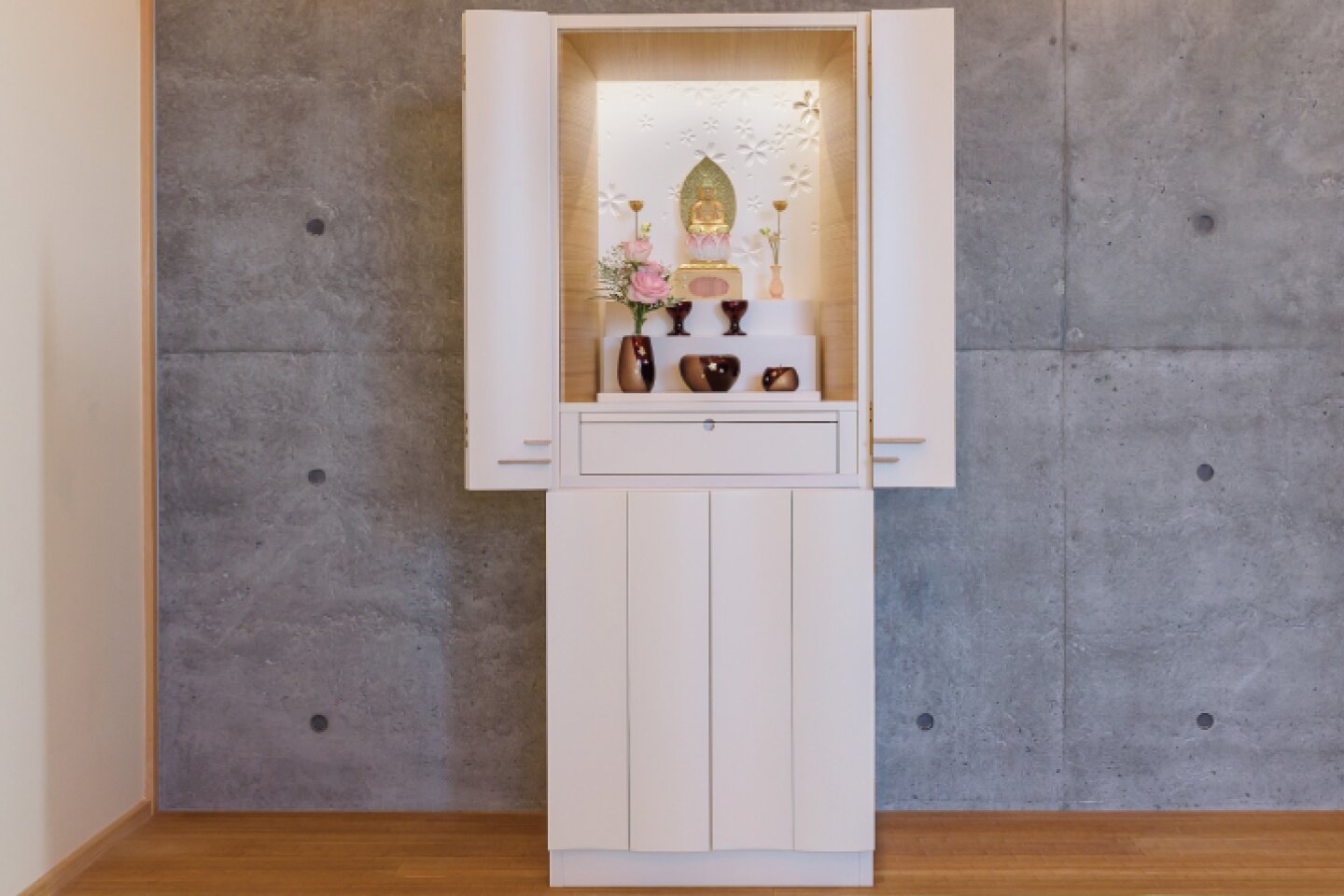 モダンなデザインの仏壇